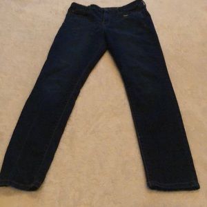 I’m trying to downsize my closet.